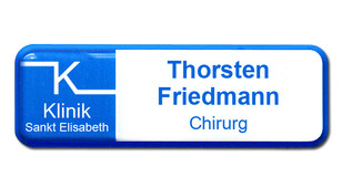 Prestige Namensschilder aus Kunststoff - Blauer Rand und weißer Hintergrund | www.namebadgesinternational.ch